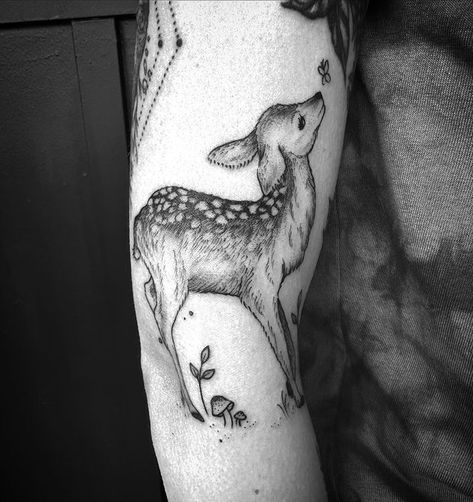 All Posts • Instagram Winter Animal Tattoo, Snow Fox Tattoo, Arctic Fox Tattoo Ideas, Arctic Fox Tattoo, Fox Tattoo Aesthetic, Aesthetic Fox Tattoo, Fox Tattoo Ideas, Scientific Tattoo, Fox Tattoo