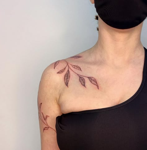 Collarbone Tattoo Leaf, Swallow Collar Bone Tattoo, Leafs On Collar Bone Tattoo, Shoulder Leaves Tattoo, Leave Collar Bone Tattoo, Plant Collar Bone Tattoo, Leaves Shoulder Tattoo, Shoulder Leaf Tattoo, Leaf Collar Bone Tattoos For Women