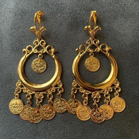 Egyptian Style Jewelry, Arab Jewelry Aesthetic, Arabic Jewelry Traditional, Arab Accessories, Arabic Earrings, Arabic Accessories, Arabian Jewelry, Arab Jewelry, Egyptian Accessories