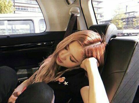 Sleepy Rosé Blackpink Rosé Instagram, Rosé Girlfriend Material, Rosé Ig, Rosé Instagram Update, Rosé Instagram, Park Rosé, Rose Park, All Eyes On Me, Rose Icon