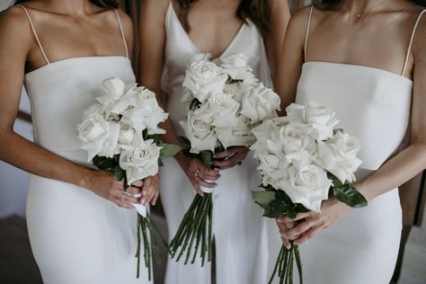 ANNIE White Rose Bouquet, White Dresses, Rose Bouquet, White Rose, White Flowers, Bouquets, Roses, Flowers, Dresses