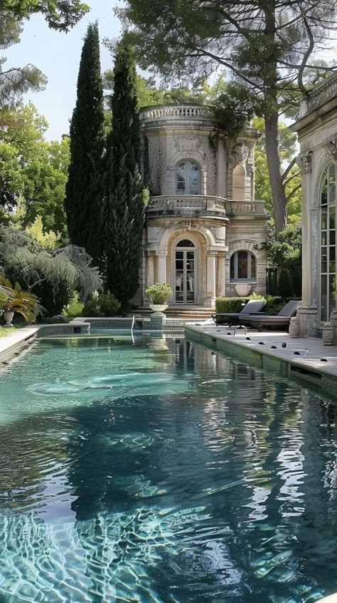 Classy Pool, Old Money House, Dream Life House, Dream House Rooms, Design Your Dream House, Dream House Interior, Dream House Exterior, Dream House Plans, My Dream Life