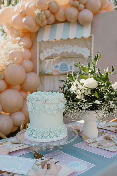 Kara's Party Ideas Once Upon A Time - Disney Princess Inspired Party | Kara's Party Ideas Vintage Cinderella Birthday Party, Minimal Princess Birthday, Princess Vintage Cake, Disney Princess Birthday Centerpieces, Vintage Princess Birthday Party, Vintage Disney Princess Party, Once Upon A Time Birthday Party, Dcp Outfits, Blue Princess Party