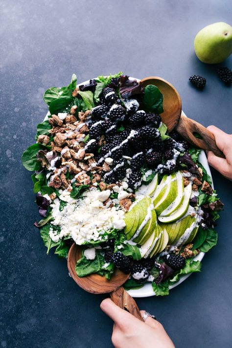 Blackberry Salad (With a Poppyseed Dressing) | Chelsea's Messy Apron Ham Corn Chowder, Creamy Poppyseed Dressing, Blackberry Salad, Crunch Salad, Salad Dinner, Crunch Recipe, Chelsea's Messy Apron, Almond Crunch, Poppyseed Dressing