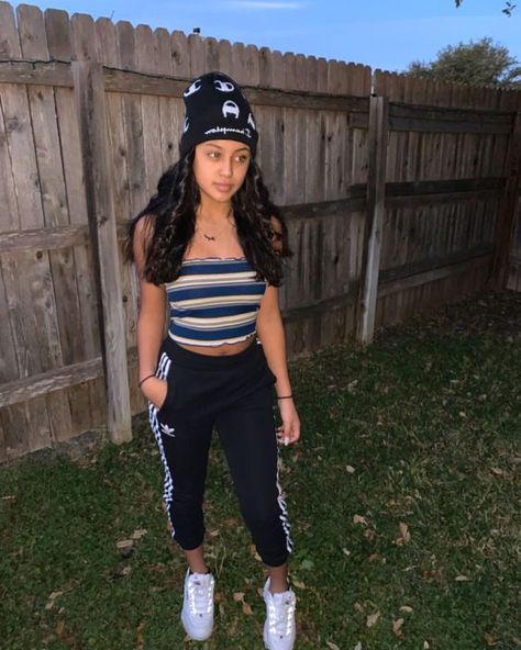 Follow me for more content @Hazel Zamarripa Pretty Luh Hazel, Hazel Zamarripa, Dominican Woman, Baddie Pictures, Cute Outfit Designs, Cakes For Teens, Baddie Outfit Ideas, Hard Fits, Thug Girl