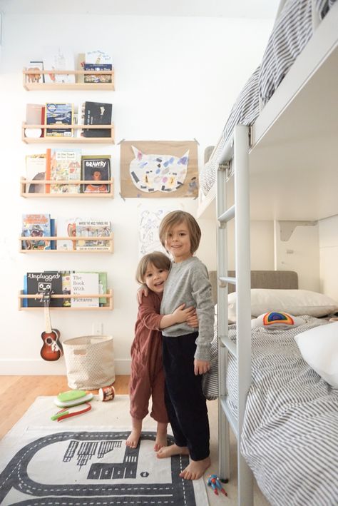 We've Been House Hunting Lately.... Flisat Ikea, Small Kids Playrooms, Small Shared Bedroom, Twins Bedroom, Small Kids Bedroom, Teen Rooms, Resource Furniture, Kids Shared Bedroom, Shared Kids Room