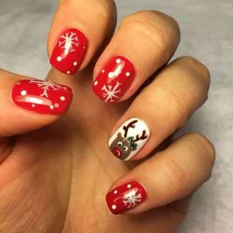 Rudolf Nails, Reindeer Nails, Nails For Winter, Celebrating New Year, New Years Eve Nails, Candy Cane Nails, Santa Christmas Tree, Winter Manicure, Elegant Nail Designs