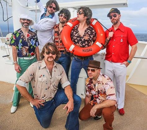 Yacht Rock Revue sail into House of Blues for easy listening debauchery this weekend Yacht Rock Party, Things To Do Orlando, Yacht Rock, Orlando Theme Parks, Rock Aesthetic, Get Drunk, Instagram Advertising, Cover Band, Local Music