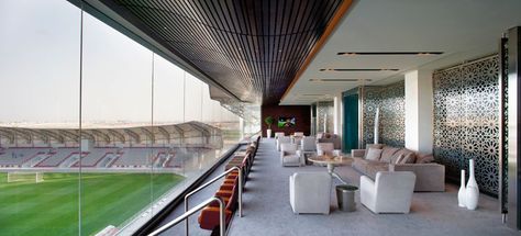 Ringside Seats: Seven Sports Facilities Change the Global Game Stadium Architecture, University Architecture, Private Lounge, Stadium Design, Vip Lounge, Vip Room, Sports Stadium, Property Design, Sport Hall