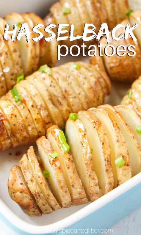 Easy Baked Hasselback Potatoes, the perfect Thanksgiving side dish - cripsy, perfectly cooked potatoes with a rich buttery taste Bbq Baked Potatoes, Hasselback Potatoes, Lemon Potatoes, Idaho Potatoes, Potato Sides, Twice Baked Potatoes, Potato Side Dishes, Roasted Potatoes, Food Reviews