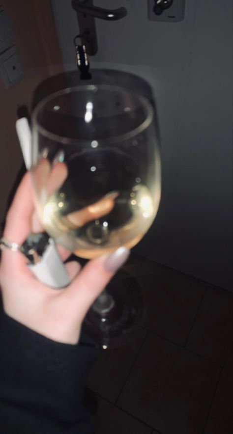 Wine And Ciggerate Aesthetic, Birthday Quotes For Best Friend, Cute Relationship Goals, Birthday Quotes, Aesthetic Videos, Aesthetic Food, Food Pictures, Blur, White Wine