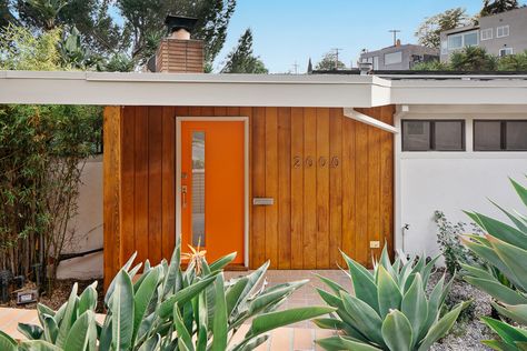 Windenburg House, Mid Century Modern House Exterior, Stucco Siding, White Brick Fireplace, Mid Century Modern Exterior, Mid Century Exterior, Los Angeles City, 4th Street, House Building