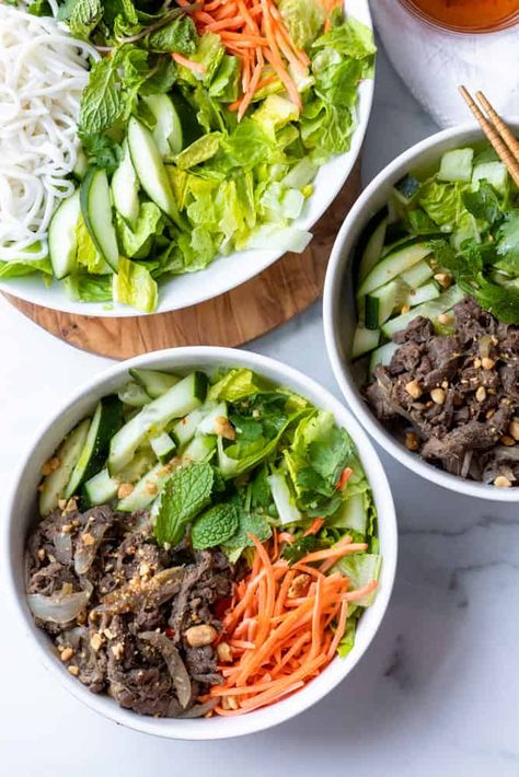 Bun Bo Xao (Vietnamese Lemongrass Beef Noodle Salad) - a dash of dolly Vietnamese Beef Noodle Bowl, Lemongrass Beef Vermicelli Bowl, Bun Xao Recipe, Lemongrass Beef Vietnamese, Vietnamese Lemongrass Beef, Beef Noodle Salad, Vermicelli Bowl, Lemongrass Beef, Vietnamese Noodles