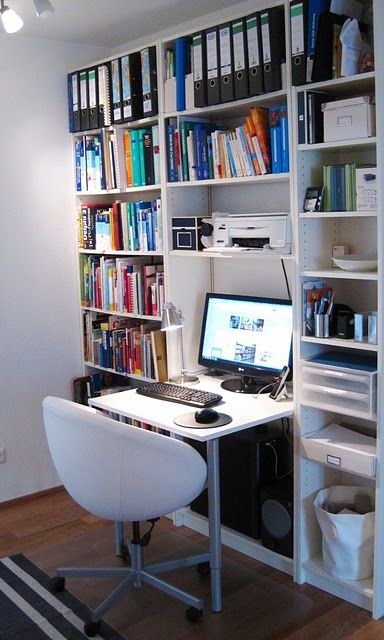 Billy Bookcase Desk from Ikea Hackers, might would work well for the spare room. Billy Bookcases, Billy Bookcase Hack, Diy Computer Desk, Ikea Billy Bookcase Hack, Hack Ikea, Desk Diy, Ikea Bookshelves, Billy Bookcase, Ikea Desk