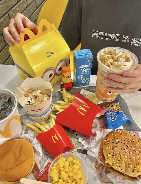 chinese china mcdonald’s happy meal x minions Mcdonalds Happy Meal Aesthetic, Happy Meal Aesthetic, Mcdonald’s Aesthetic, China Mcdonalds, Japan Mcdonalds, Cute Mcdonalds, Mcdonalds Aesthetic Food, Mcdonalds Aesthetic, Meal Aesthetic