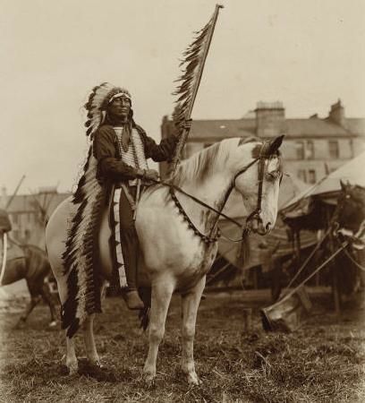 Oglala Lakota, Thomas Carlyle, Wild West Show, Lakota Sioux, Native American Wisdom, Native American Pictures, Wilde Westen, Trail Of Tears, Native American Photos