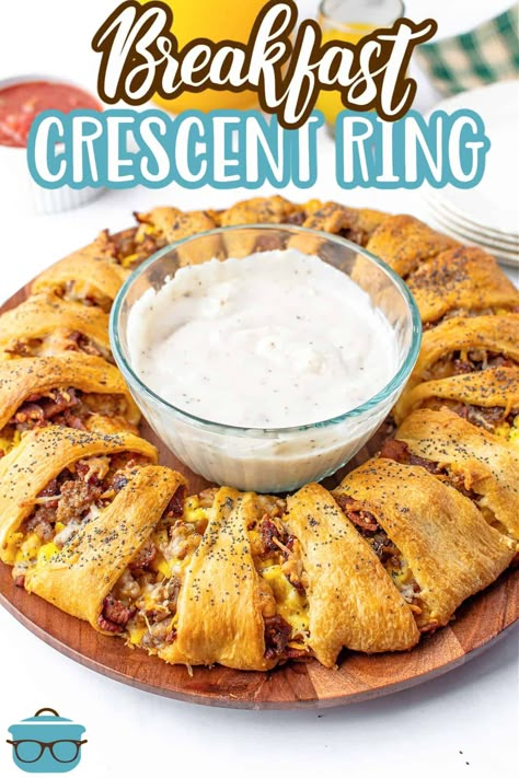 Cresent Roll Breakfast, Breakfast Crescent Ring, Breakfast Crescent, Breakfast Ring, Crescent Breakfast, Southern Breakfast, Crescent Recipes, Fun Breakfast, Breakfast Crescent Rolls