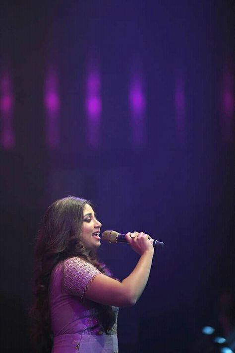 Shreya ghoshal HD pic Shreya Ghoshal Hd Wallpaper, Bts Wings Wallpaper, Raksha Bandhan Photos, Beauty And The Beast Wallpaper, Priyanka Mohan, Best Music Artists, Shreya Ghoshal, Hd Pic, Blur Background Photography