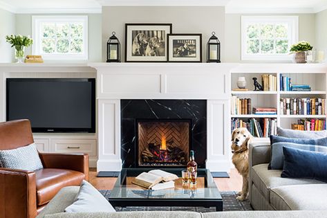 In this Ask A Designer column, Jennifer Koper shares her ideas for decorating a small living room with an awkward layout. Media Cabinetry, Tv Bookcase, Den Remodel, New England Interior, Tv Placement, Fireplace Room, Fireplaces Ideas, Fireplace Bookshelves, Small Living Room Layout