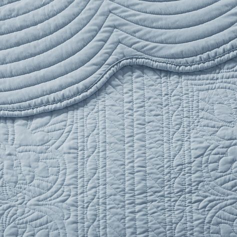 3 Piece Reversible Scalloped Edge Quilt Set - Bed Bath & Beyond - 40760842 Scalloped Edge Quilt, Scallop Edge Quilt, Blue Bedding Sets, Madison Park, Bedspread Set, Coverlet Set, Genoa, Quilt Set, Reversible Quilt