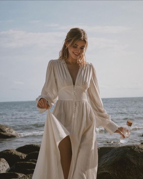 Romantic Boho Dress, Summer Dresses Flowy Long, Romantic Beach Outfit, Winter Beach Dress, Flowy Elopement Dress, Flowy Neutral Dress, Desert Dress Outfit, Long Flowy Beach Dress, Minimal Bohemian Style