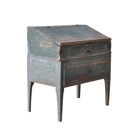 Swedish Folk Art Desk from Dalarna - Decorative Collective Bureau D'art, Rustic Wood Table, Swedish Folk Art, Countryside Style, Swedish Furniture, Art Writing, Desk Writing, Hand Painted Textures, Art Desk