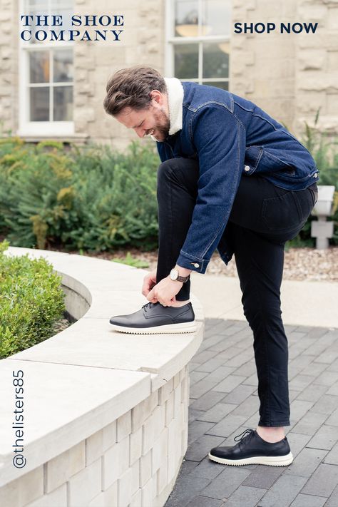 Create an elevated casual look by pairing these men's Cole Haan Grand Plain toe black Oxfords with your denim jeans, chinos or trousers. Crafted of leather upper, these Oxfords feature a round toe front, lace-up closure for a secure fit, EVA footbed and a TPR outsole. Cole Haan Mens Shoes Outfit, Black Work Outfit, Cole Haan Mens Shoes, Elevated Casual, Men's Dress Shoes, Black Oxfords, Cole Haan Men, Slim Fit Suit, Shoe Company