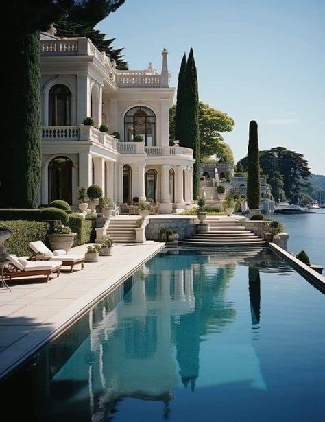 Lake House Italy, Lake Como House, Luxury Motivation, School Architecture, Cabins In The Woods, Lake Como, Lake House, Palace, Home Goods