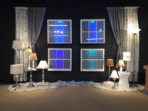 Windowed from Nuevo Comienzo in Greer, SC | Church Stage Design Ideas Bedroom Stage Ideas, Stage Set Design Ideas, Church Stage Decor, Youth Group Rooms, Christmas Stage Design, Church Stage Design Ideas, Christmas Stage, Altar Design, Church Interior Design