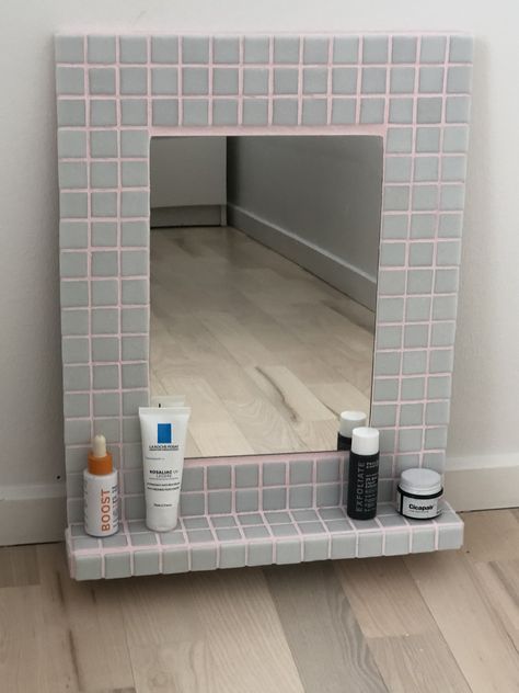 custommized tile mirror with a little shelf for products and makeup. Tile Around Mirror, Tile Shelf, Tiled Mirror, Tile Mirror, Little Shelf, Mirror Tile, Village House, Mirror Tiles, Village Houses