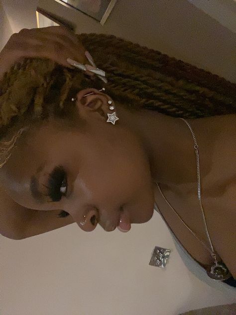 piercing inspiration 🤍 lobe piercing,industrial piercing Triple Industrial Piercing, 3 Ear Lobe Piercing Ideas, Triple Lobe And Industrial Piercing, Thermal Piercing, Layering Earrings Ideas, Good Industrial Piercing, Daith Piercing With Industrial, Gold Ear Piercings Black Women, Piercings Ear Industrial