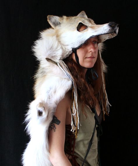 Wolf Skin Cloak, Wolf Pelt Cloak, Dnd Headcanons, Werewolf Reference, Wolf Helmet, Branch Crown, Sheep In Wolves Clothing, Wolf Headdress, Green Wolf