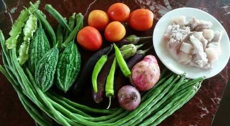 Pinakbet Ilocano ingredients Pinakbet Ilocano, Taste Food, Food Ingredients, Green Beans, Quick Saves