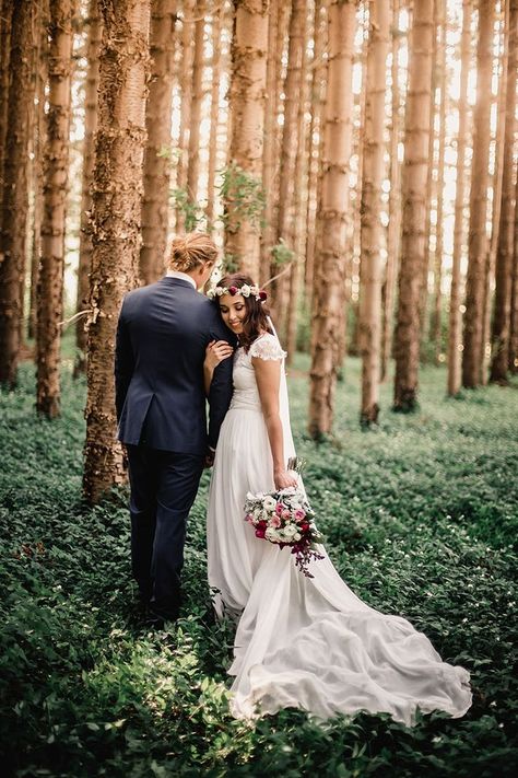 Forest Wedding Photography, Fine Art Portraiture, Wedding Session, Photo Couple, Wedding Photography Poses, Woodland Wedding, To Infinity And Beyond, Forest Wedding, Wedding Photo Inspiration