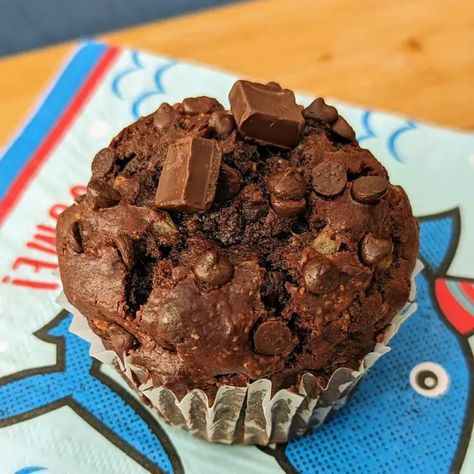 Cottage Cheese Chocolate Muffins - Cookie Madness Chocolate Cottage Cheese, Cottage Cheese Chocolate, Cottage Cheese Muffins, Cottage Cheese Recipes, Protein Muffins, Cheese Muffins, Chocolate Cakes, Chocolate Chip Muffins, Chocolate Muffins