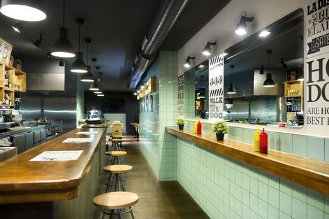 Hot Dog Restaurant | Frankfurt Station, Barcelona Hot Dog Restaurant, Restaurant Shelving, Hot Dog Restaurants, Dog Restaurant, Resturant Design, Restaurant Station, Restaurant Design Inspiration, Toilet Tiles, Barcelona Restaurants