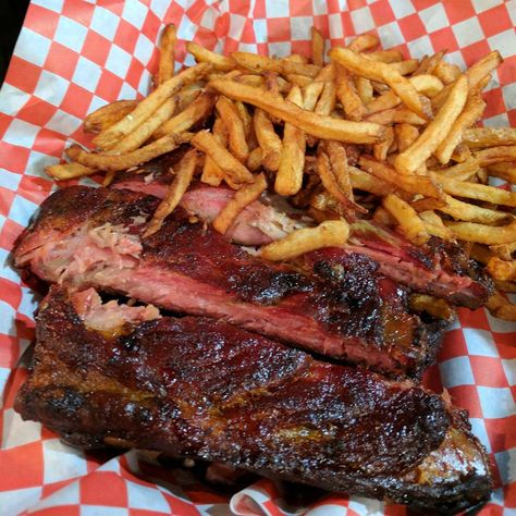 [I ate] BBQ ribs at The Stockyards Smokehouse and Larder Canada #TTDD#TheThingsDadsDo Ribs And Fries, Canada Recipes, Fries Recipes, Canada Food, Food Inspired, Bbq Ribs, Food Cooking, Recipes Food, Diner