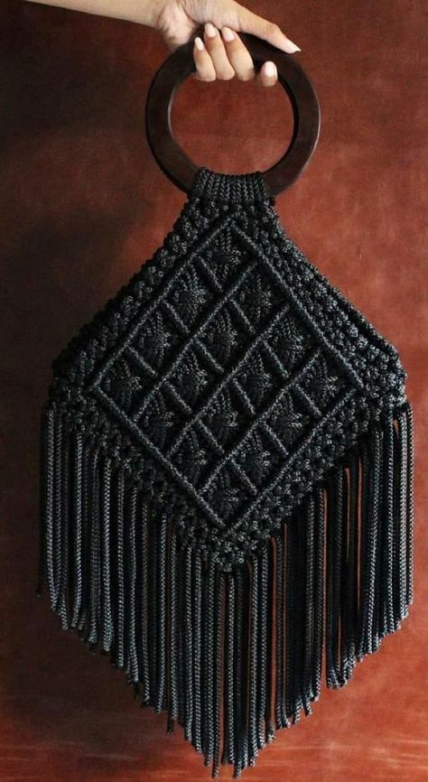 Macrame Clutch, Diy Macrame Wall Hanging, Simpul Makrame, Art Macramé, Pola Macrame, Minimalist Dekor, Makramee Diy, Macrame Purse, Macrame Dress