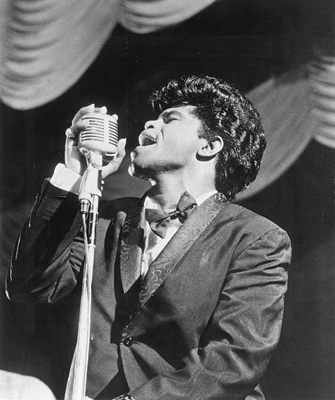 1,758 James Brown Singer Photos and Premium High Res Pictures - Getty Images Celebrity Icons, Photo Star, Soul Singers, Cyndi Lauper, The Jacksons, Rock N’roll, Lenny Kravitz, Tina Turner, Black Music