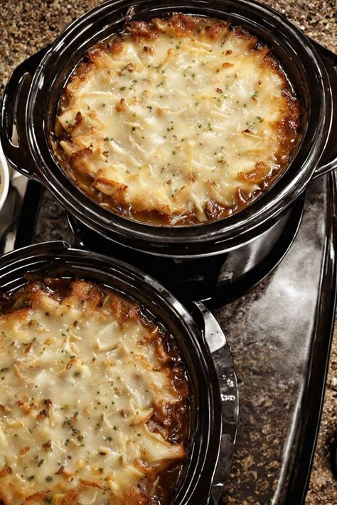 Easy Tasty Slow Cooker French Onion Soup Recipe 2024 - Recipes Moms Easy French Onion Soup Recipe Slow Cooker, Overnight French Onion Soup, Slow Cooker French Onion Soup Crockpot, Onion Crockpot Recipes, French Onion Crockpot Soup, French Onion Soup In Crockpot, French Onion Soup Casserole Recipe, French Onion Soup Mix Recipe Dinners, French Onion Soup For A Crowd