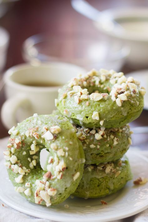 Matcha Doughnuts with Almond Glaze Matcha Donut, Alcohol Shot, Almond Glaze, Matcha Green Tea Recipes, Matcha Dessert, Green Tea Recipes, Matcha Recipe, Peach Schnapps, Doughnut Recipe