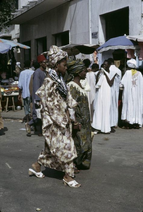 Senegal Women, Nigerian Tribes, African Life, African Origins, Black Energy, African Royalty, Vintage Black Glamour, African People, Black Femininity