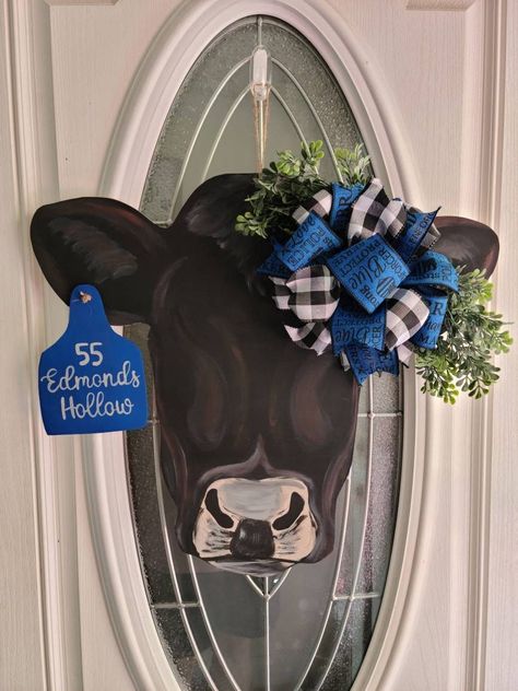 Cow Items, Cow Head Door Hanger, Cow Room, Wreath Enhancements, Cow Diy, Cow Door Hanger, Cow Wreath, Valentines Door, Cow Craft