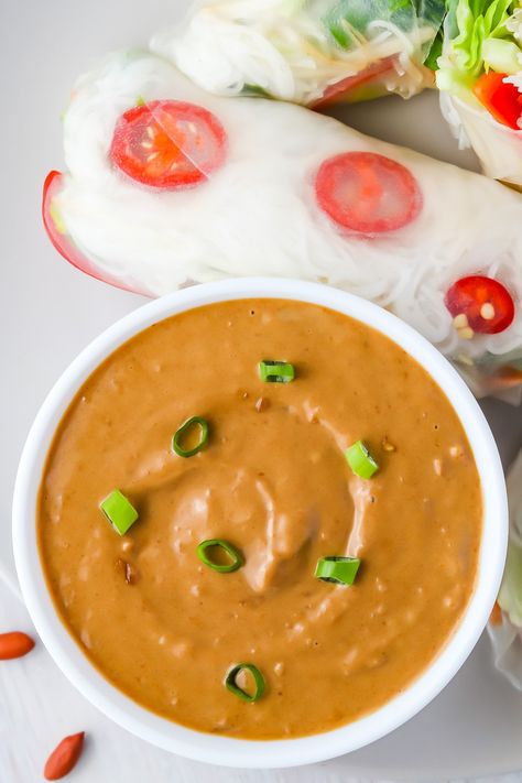 5-Minute Vegan Thai Peanut Sauce Recipe (Super Easy!) Vegan Work Lunch, Thai Peanut Sauce Recipe, Vegan Peanut Sauce, Easy Soap Recipes, Peanut Sauce Recipe, Thai Peanut Sauce, Thai Sauce, Thai Peanut, Dip Sauce