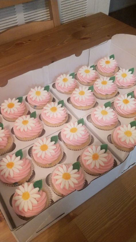 Pink Flower First Birthday, Daisy Desert Table, Pink Daisy Cupcakes, Groovy One First Birthday Cupcakes, Two Groovy Birthday Cupcakes, Flower Power Cupcakes, Pink Daisy Birthday Party Ideas, Groovy Birthday Cupcakes, Flower Theme Birthday Cake