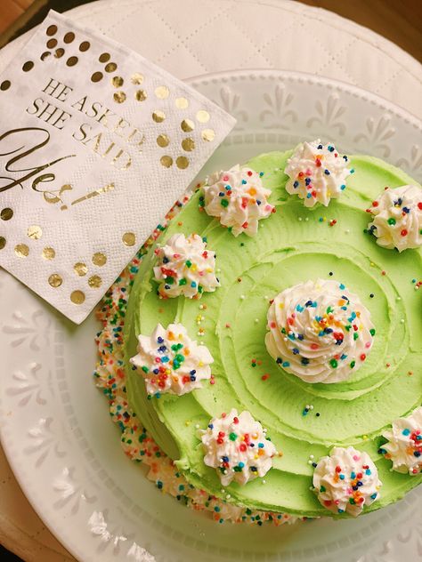 Green Cake With Sprinkles, Green Sprinkle Cake, Sprinkles Birthday Cake, Secret Party, Sprinkle Cupcakes, Green Cake, Sprinkle Cake, Green Cream, Cream Cake