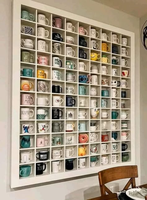 Coffee Mug Display, Mug Storage, Mug Display, Coffee Bar Home, Deck Decorating Ideas On A Budget, Deck Decorating, Dream House Decor, Dream Home Design, Home Decor Kitchen