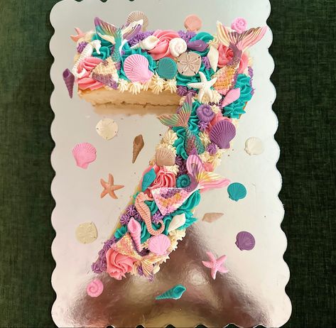 Pastel Number 7 mermaid cake Number 7 Mermaid Cake, Mermaid Number Cake, Number 7 Cake, Diy Chocolates, Mermaid Number, Cake Mermaid, Letter Cakes, 7th Birthday Cakes, Special Birthday Cakes