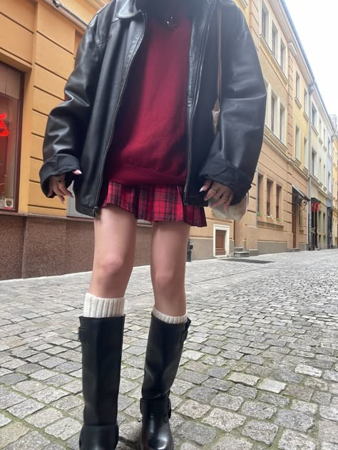 Leather Jacket Outfits Women Skirt, Red Plaid Mini Skirt Outfit, Burgundy Aesthetic Outfit, Red Plaid Skirt Outfit, Plaid Mini Skirt Outfit, Womens Leather Jacket Outfit, Plaid Winter Jacket, Aesthetic Plaid, Burgundy Leather Jacket