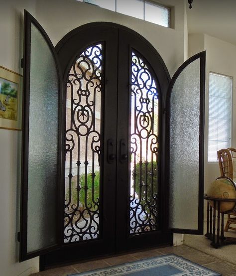 Steel Double Door Design, Double Doors Exterior Entrance, Metal Double Door, Steel Double Doors, Rain Pattern, Wrought Iron Front Door, درج السلم, Porte In Ferro, Double Door Entrance